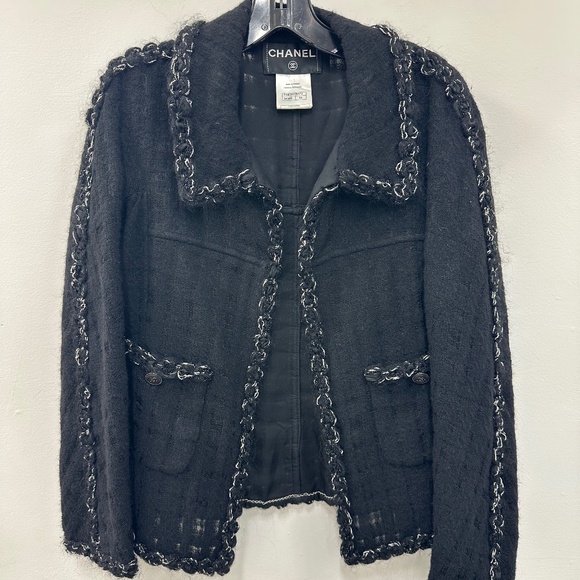 Chanel jacket - Picture 1 of 4